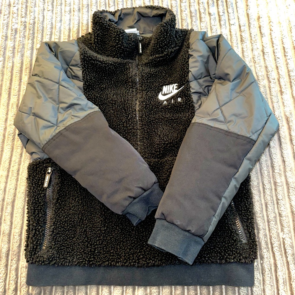 Nike pullover